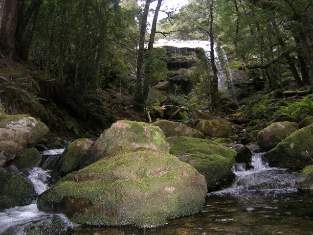 1RinadenaFalls.png