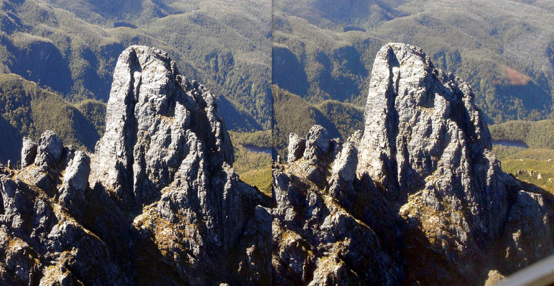 Federation Peak in 3D.jpg