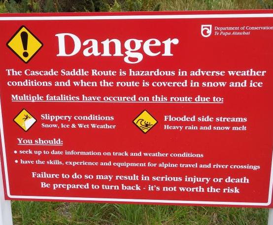 hazard_sign_near_aspiring_hut_2013.jpg