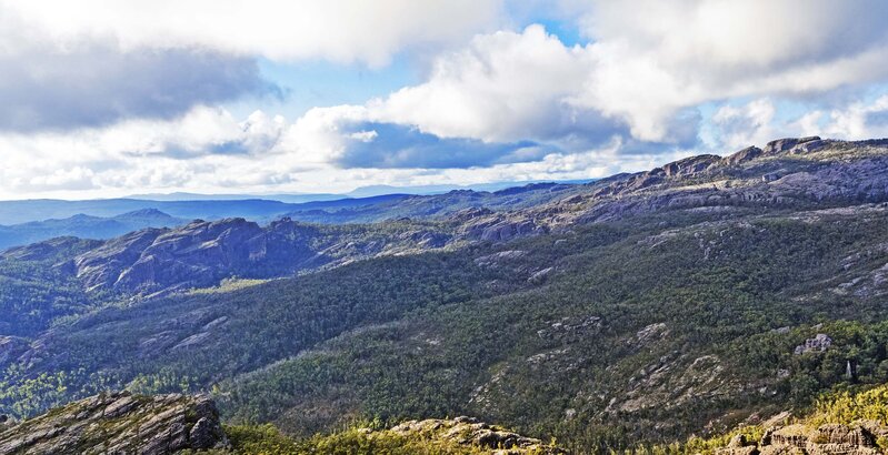 9347Viewof.jpg