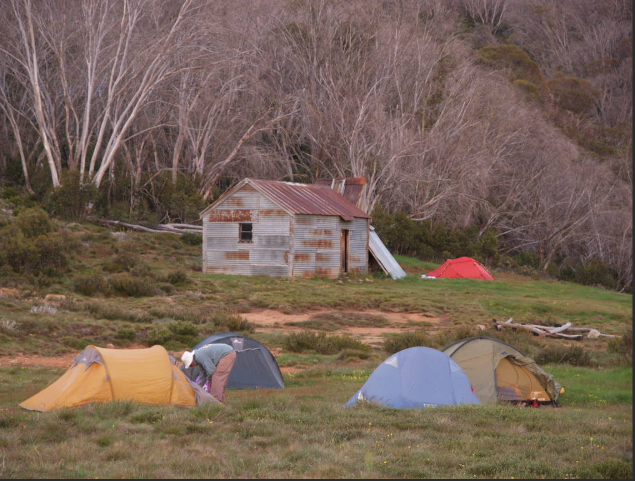 Round Mountain Hut 2.png