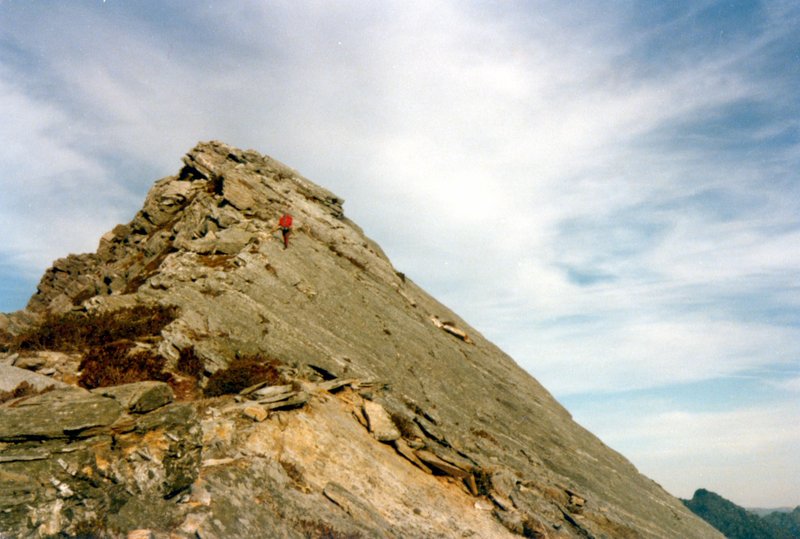 M1979B052.jpg